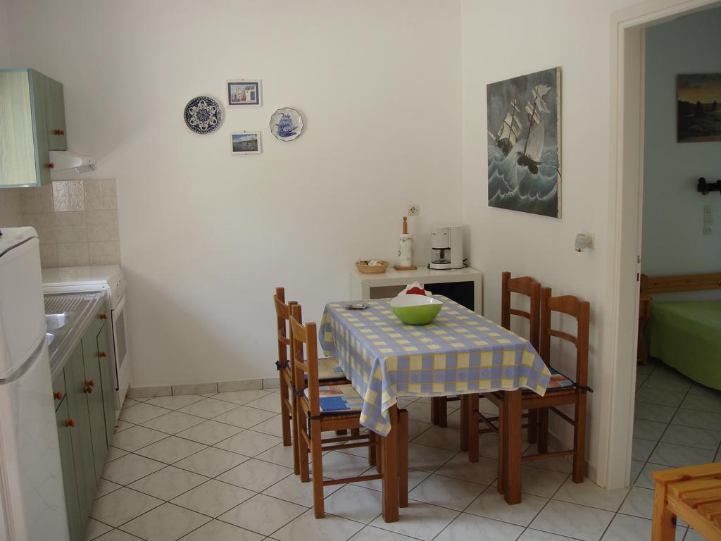 Eleftheria Studios And Apartments Acharavi  Cameră foto